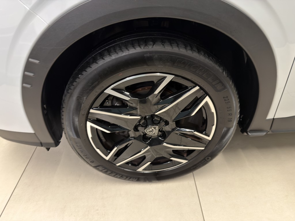 PEUGEOT 3008 1200 HYBRID 145 CV EDCS6 GT